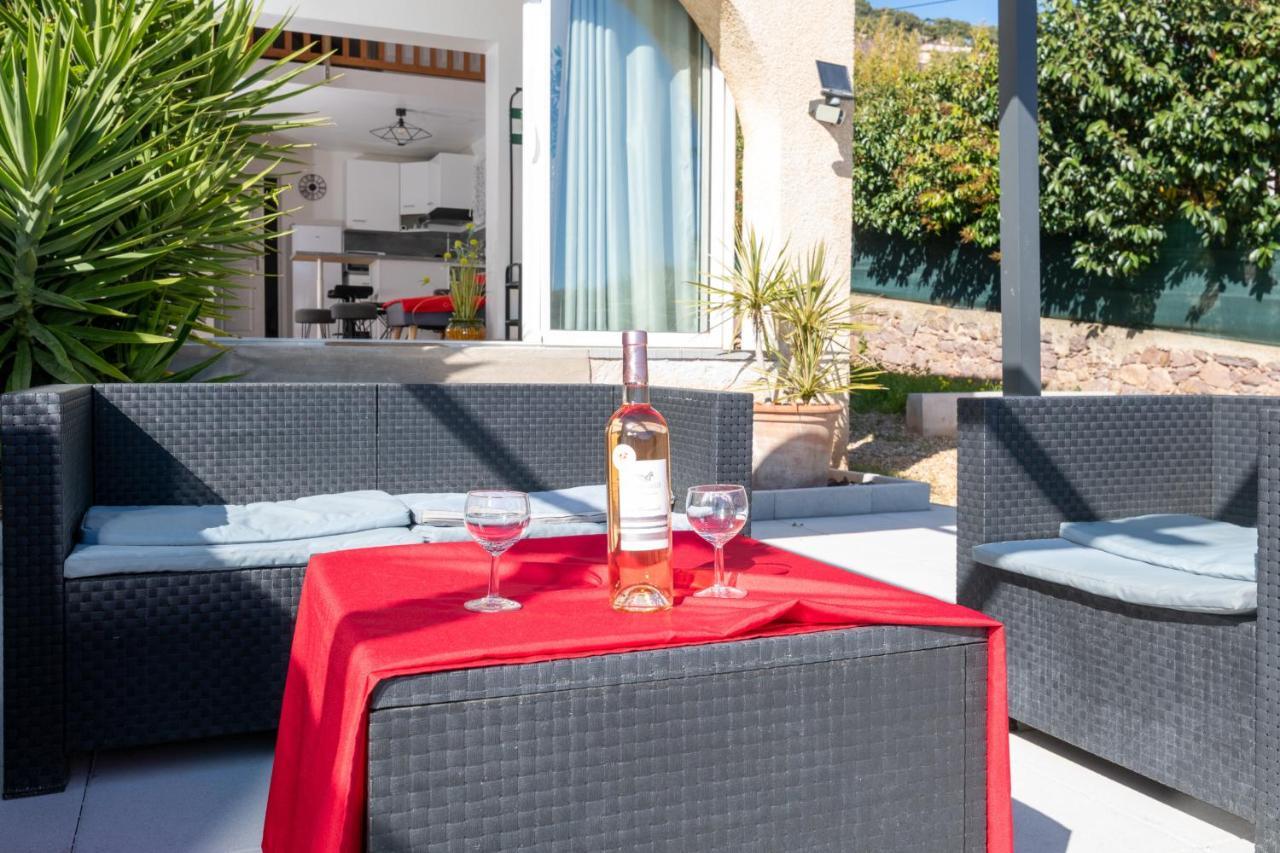 Face A La Mer Superbe Villa Terrasse Barbecue Le Pradet Carqueiranne Dış mekan fotoğraf